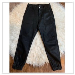 7 For All Mankind Darted Boyfriend Jogger Jeans Tapered In Coated Black Size 25